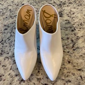 Size 8 Sam Edelman White Pump! Super cute